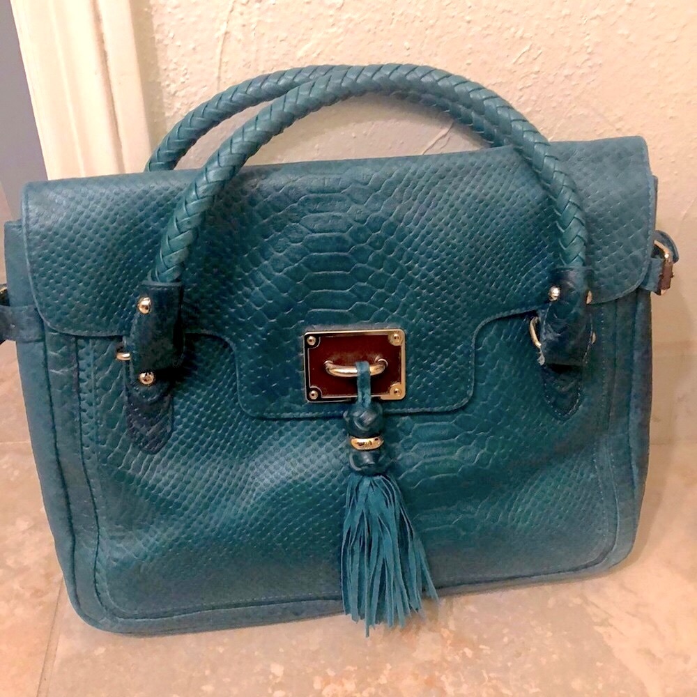Elliot Lucca purse